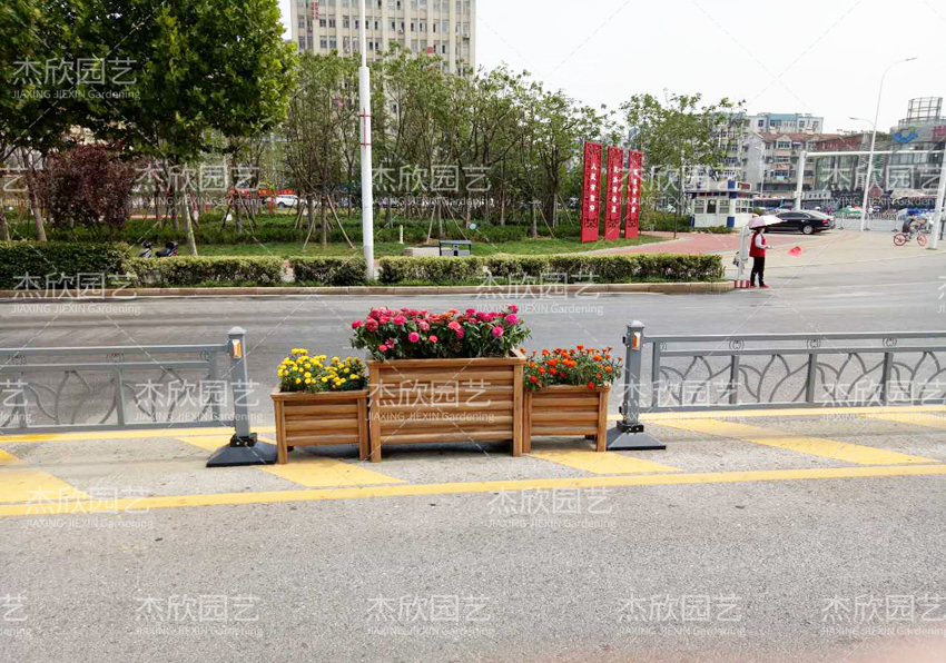 为什么大家都选择护栏花箱？