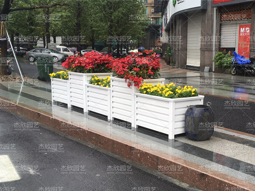 道路花箱如何提升城市景观？