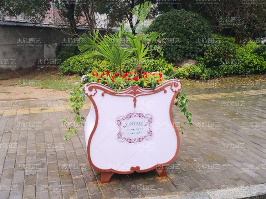 花箱报价与哪些因素有关？