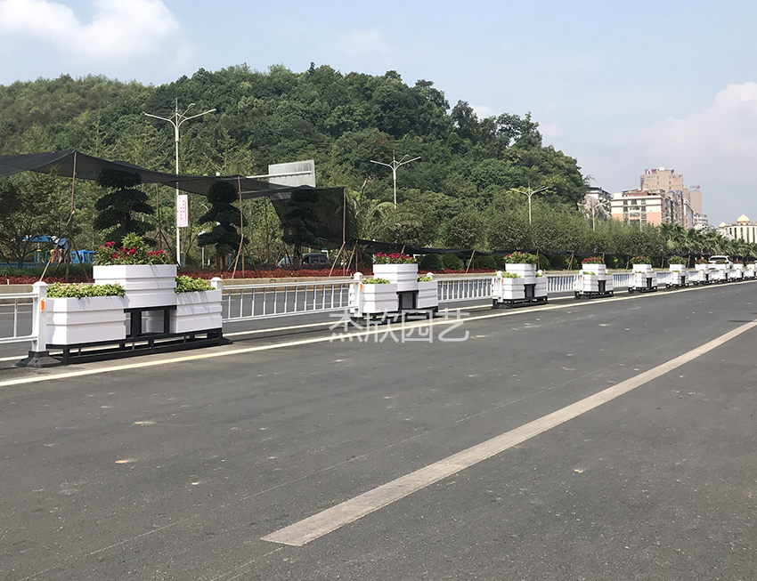 PVC花箱的优势是什么？