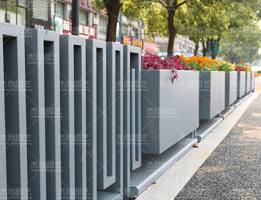 不锈钢移动花箱有哪些优势？